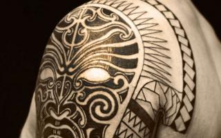 Erkaklar uchun Polineziya tatuirovkalarining eskizlari